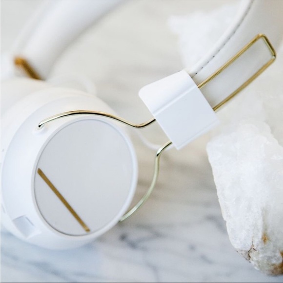 Sudio Regent Headphones 🎧 - Picture 3 of 5